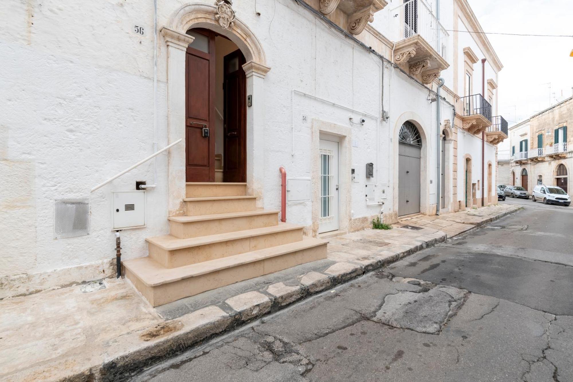 Sant Oronzo Palace Ostuni Buitenkant foto