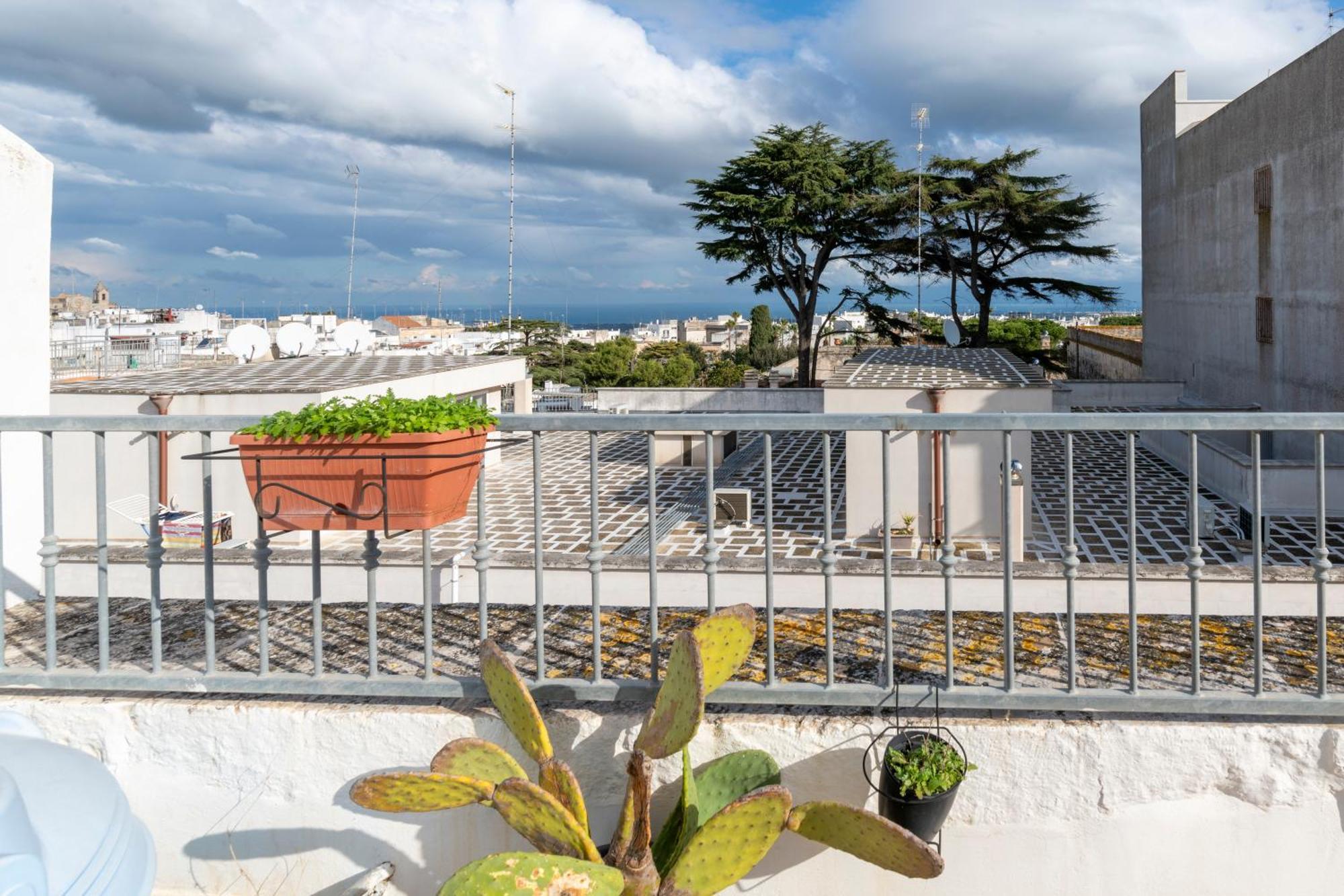 Sant Oronzo Palace Ostuni Buitenkant foto