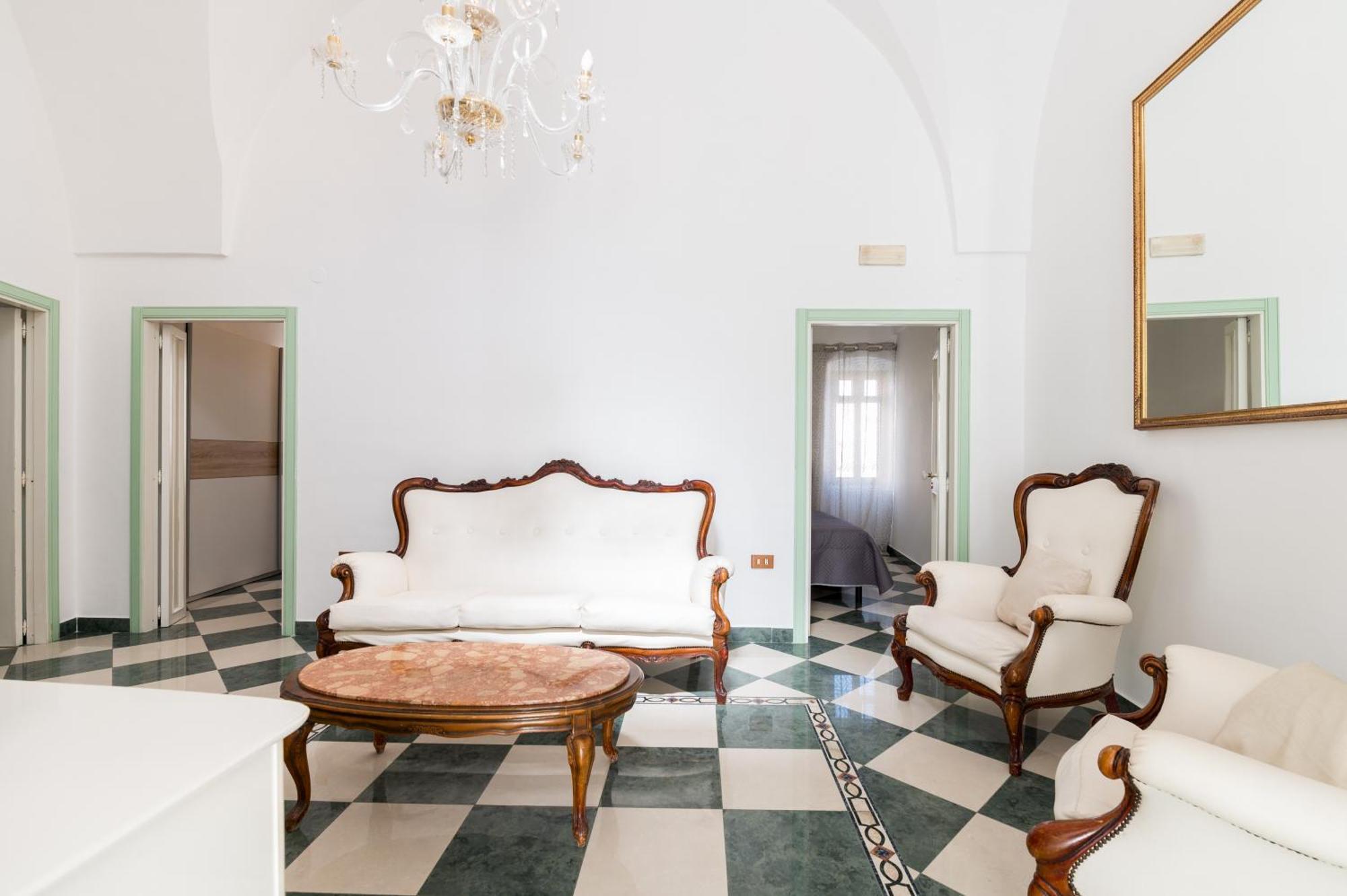 Sant Oronzo Palace Ostuni Buitenkant foto