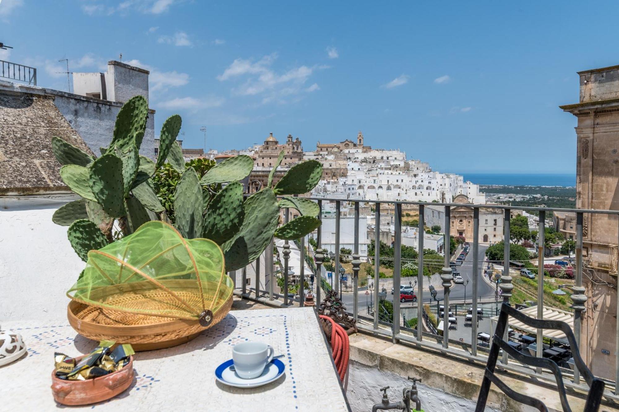 Sant Oronzo Palace Ostuni Buitenkant foto